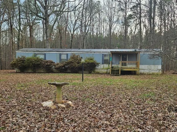 12301 S Pinecroft Ln, Amelia Court House, VA 23002