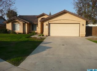 2838 W Elowin Ct, Visalia, CA 93291