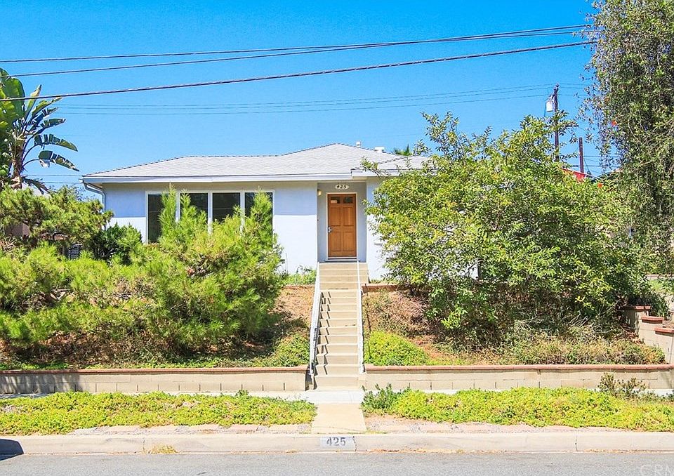 2nd image of 425 Potrero Grande Dr