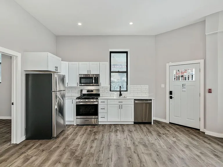1439 S 6th St #1F — Photo 4