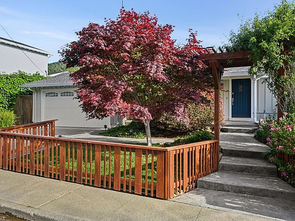 5th image of 30 Rollingwood Drive