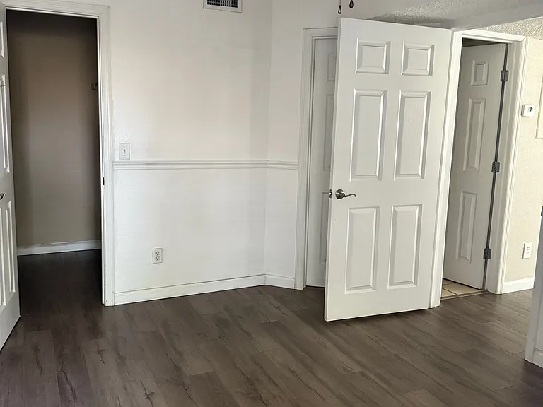 385 Woodside Dr — Photo 21