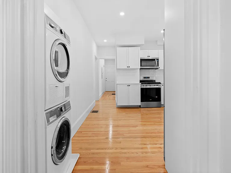 79 Sydney St #2 — Photo 24