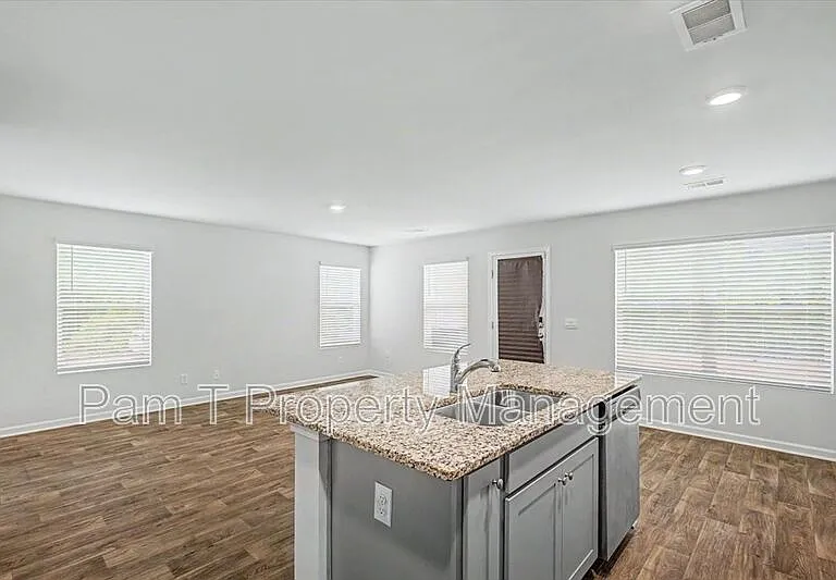 140 Birch Cir — Photo 11