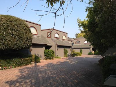 132 Amherst Ave, Menlo Park, CA, 94025