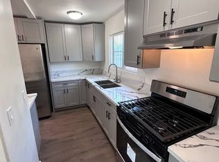 541 W Loop Dr, Camarillo, CA 93010
