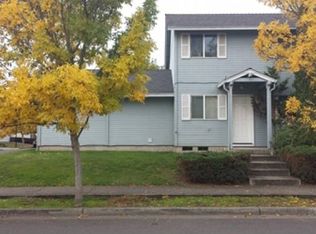 1220 Adelman Loop, Eugene, OR 97402