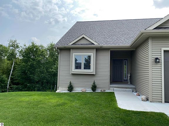 2nd image of 1707 Pergola Ave #8