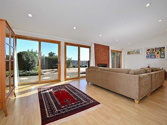 2nd image of 2402 Eileen Dr