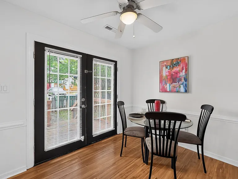 1512 Lakeview Ave — Photo 4