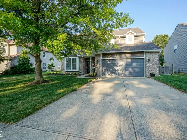 12854 Sweet Briar Pkwy, Fishers, IN 46038