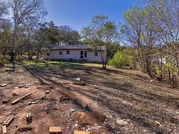 3rd image of 12635 Live Oak Ln