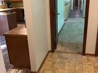 1011 S Olive St, Gallatin, MO 64640