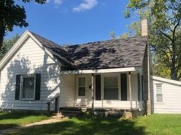 110 W John St, Durand, MI 48429
