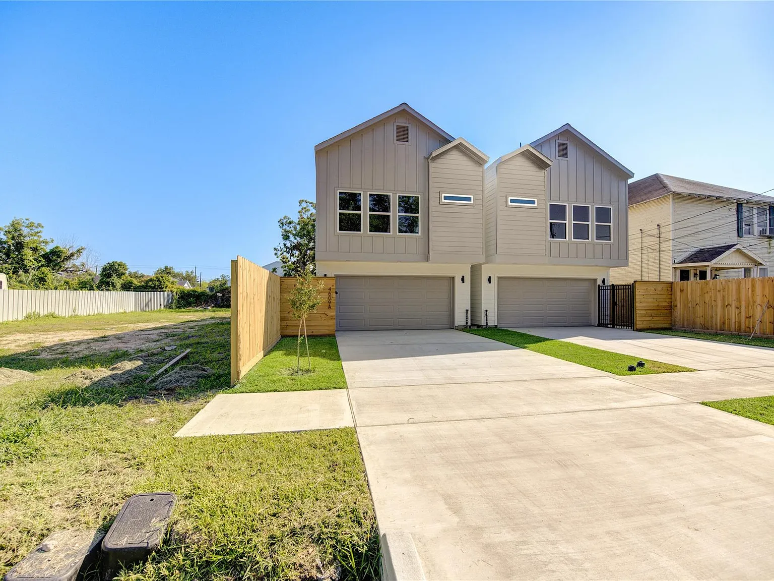 3 bed, 2.5 bath, 1725 sqft, $2,495 — Photo 3