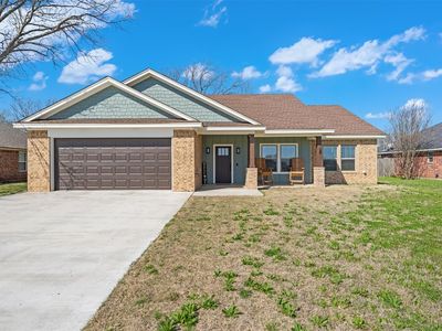 1207 N Reagan St, West, TX, 76691