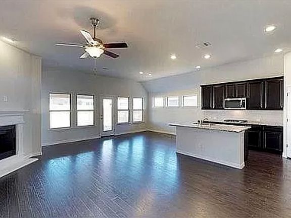 4th image of 1805 Spoonbill Dr