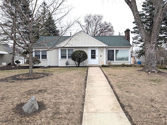 2nd image of 2924 Quail Ave N