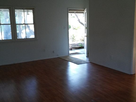 3rd image of 17441 Covello St