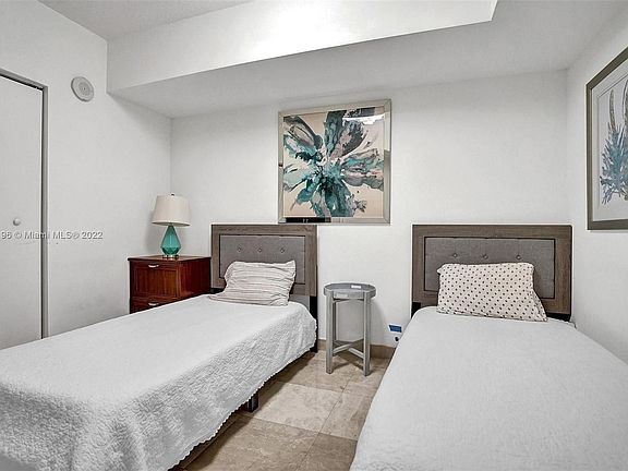 3rd image of 16699 Collins Ave APT 1906
