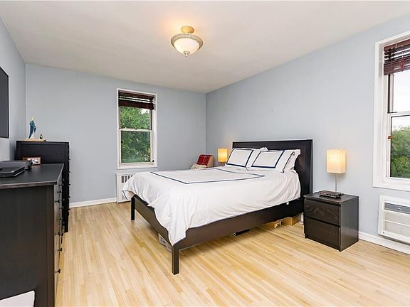 4th image of 91 E Van Cortlandt Ave #7C