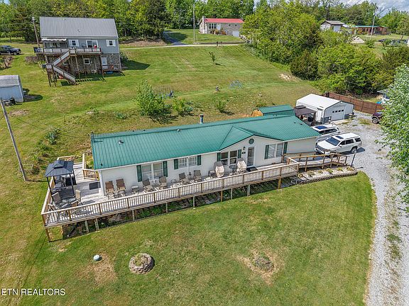 2nd image of 31 Dearstone Dr