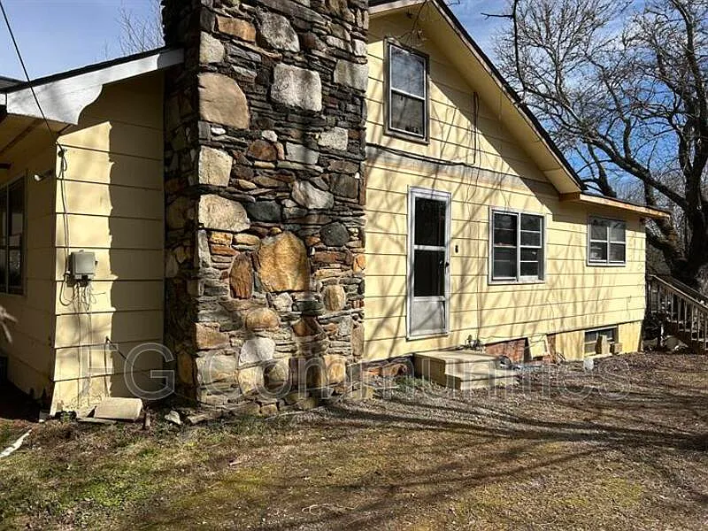 2 bed, 2.0 bath, $1,300 — Photo 1