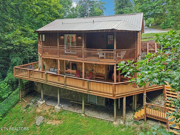 2nd image of 2746 Easy St