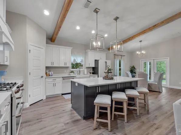 1115 Barcia Dr, Pensacola, FL 32503