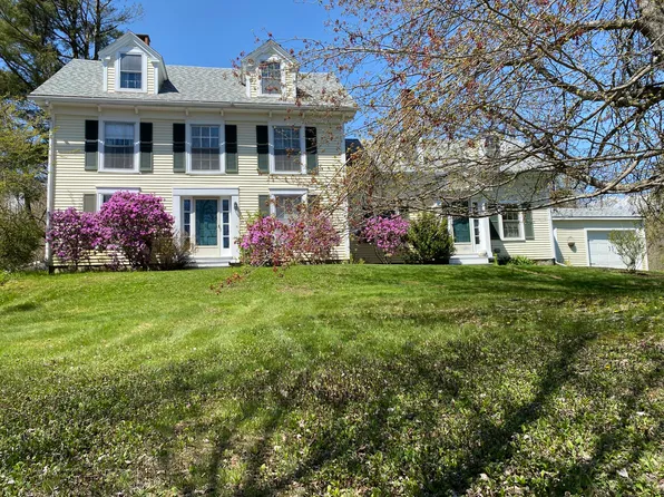 12 Old Route 1, Searsport, ME 04974