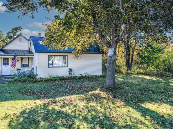 1339 Court St, Cheboygan, MI 49721