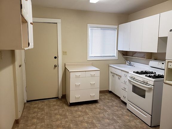 5th image of 202 N West St #B