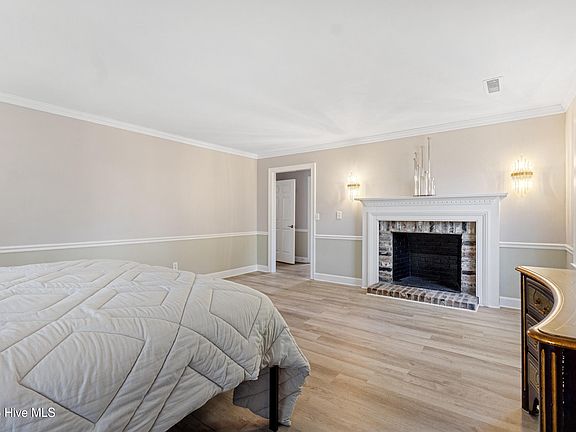 42nd image of this home