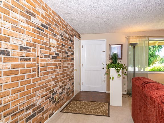4th image of 4814 NE 64th Ave