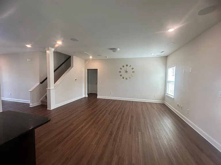 4006 Crimson Wood Ct — Photo 9