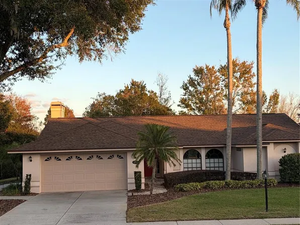 6935 Montreal Dr, Lakeland, FL 33810