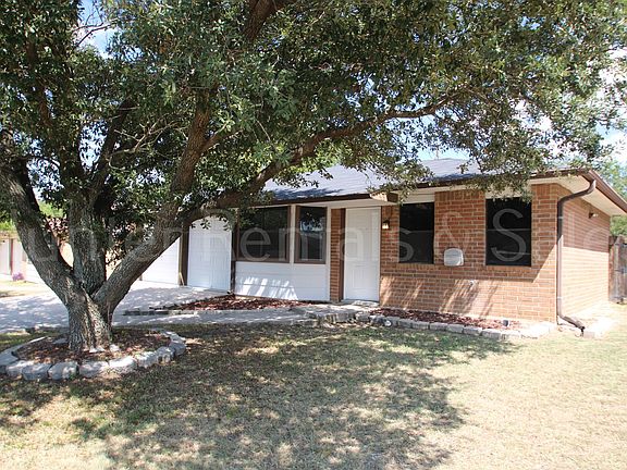 5th image of 108 W Hogan Dr