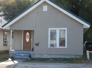 107 N 15th St, Vincennes, IN 47591