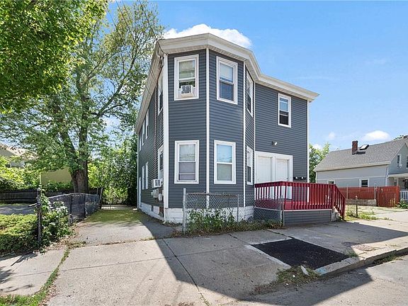 2nd image of 346 Douglas Ave