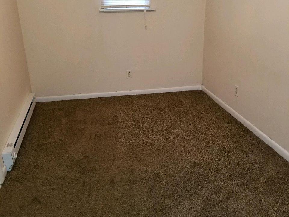 1st image of 48 Geer St #1