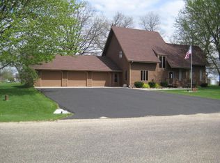 7844 Buttercup Rd, Weldon, IL 61882