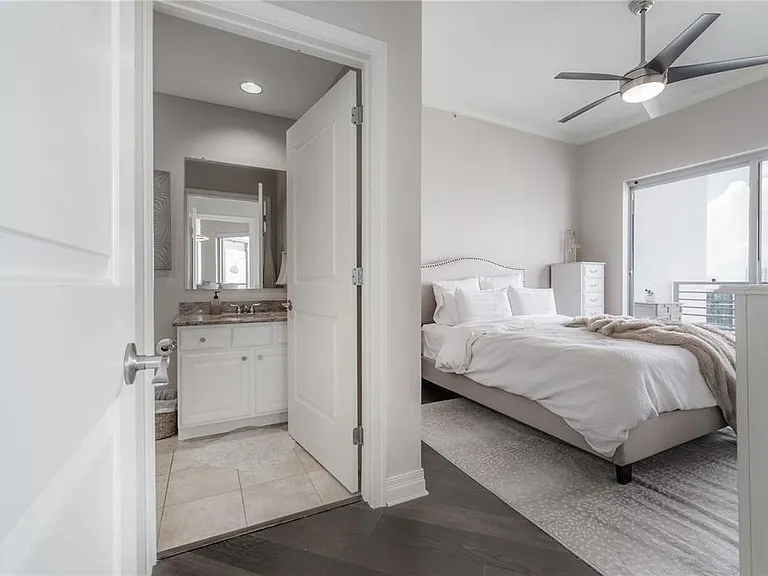 449 S 12th St #2501 — Photo 18