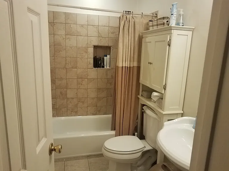 1610 Barry Ave #5 — Photo 24