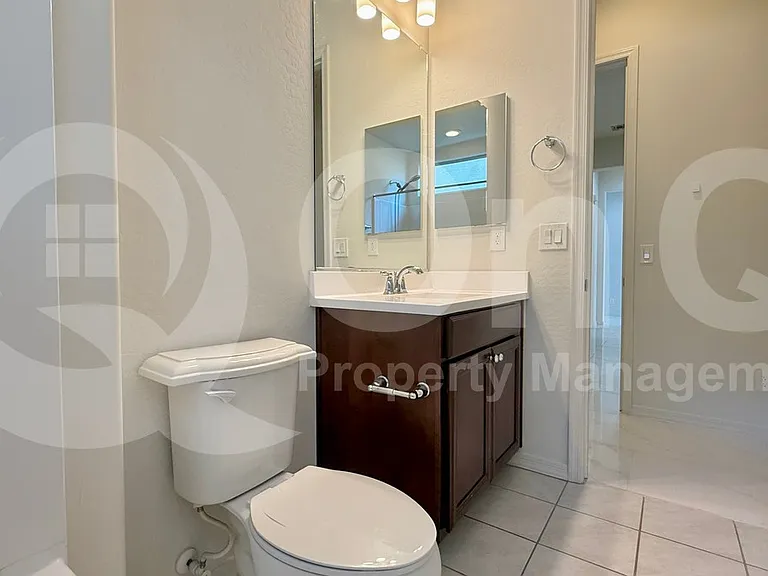 9707 W Patrick Ln — Photo 9
