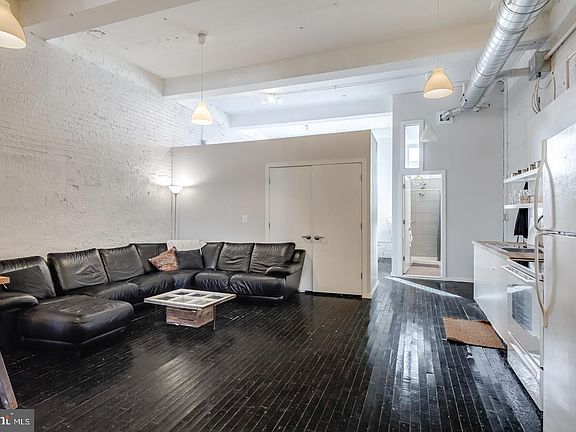4th image of 1804 E Hazzard St #1B