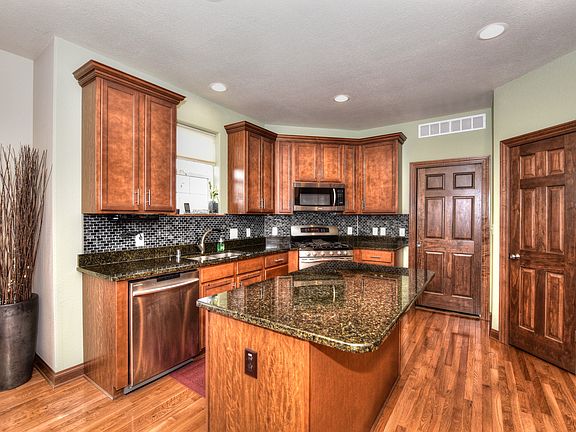4th image of 10533 S Singing Lark Ct