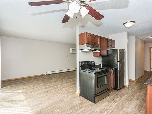4th image of 12911 County Road 5 #25-203