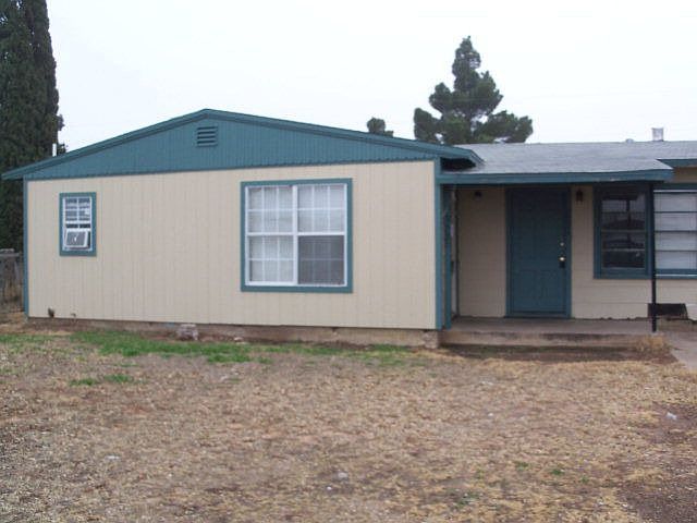 2nd image of 2712 Hilltop Dr