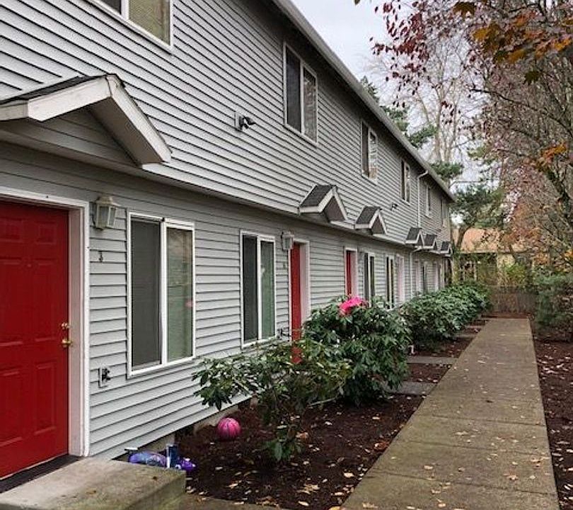 1st image of 2641 SE 141st Ave #10363557
