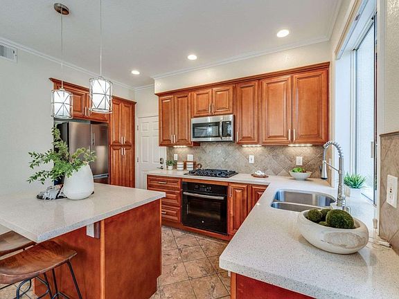 4th image of 105 Chetwood Dr